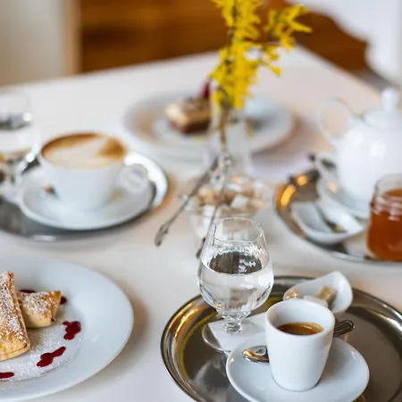 Bed & Breakfast Eva 4*